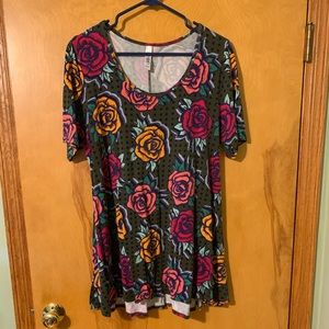 GUC LuLaRoe Perfect T